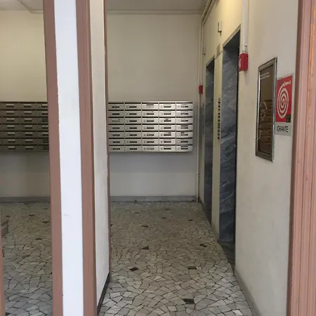 Grazioso Monolocale Zona Porta Romana Appartement *